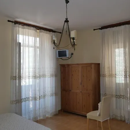 Гостевой дом Domus Gemi Неаполь