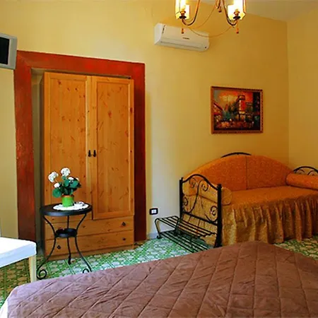 Domus Gemi Неаполь