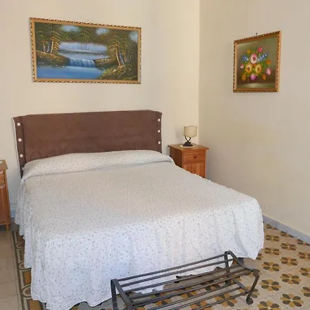 Domus Gemi Guest house Naples